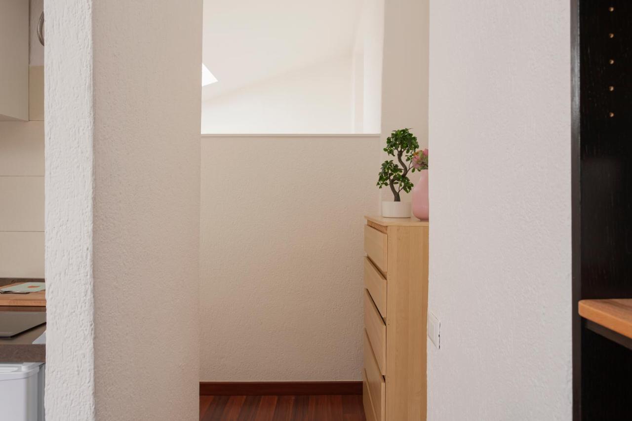 1 Bedroom Apt - Duomo 4 มิลาน ภายนอก รูปภาพ