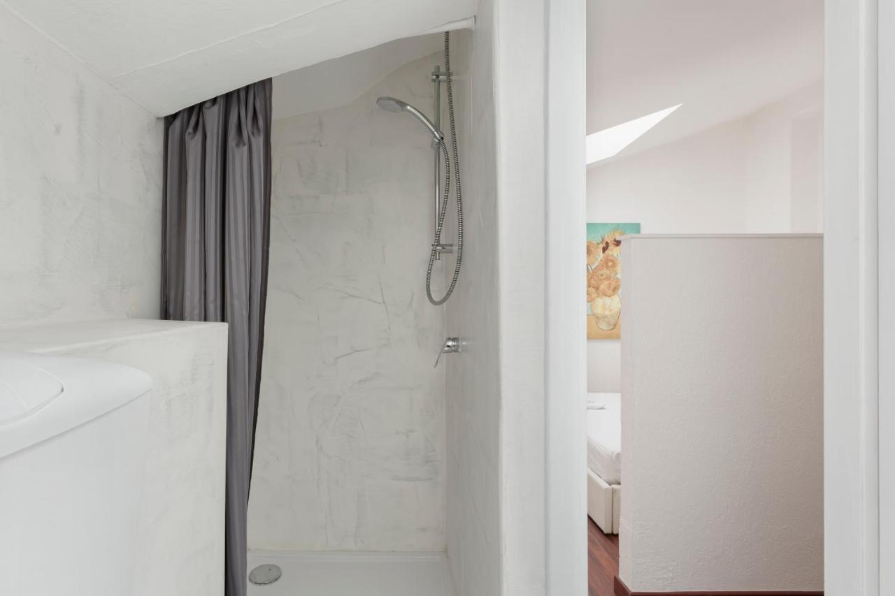 1 Bedroom Apt - Duomo 4 มิลาน ภายนอก รูปภาพ